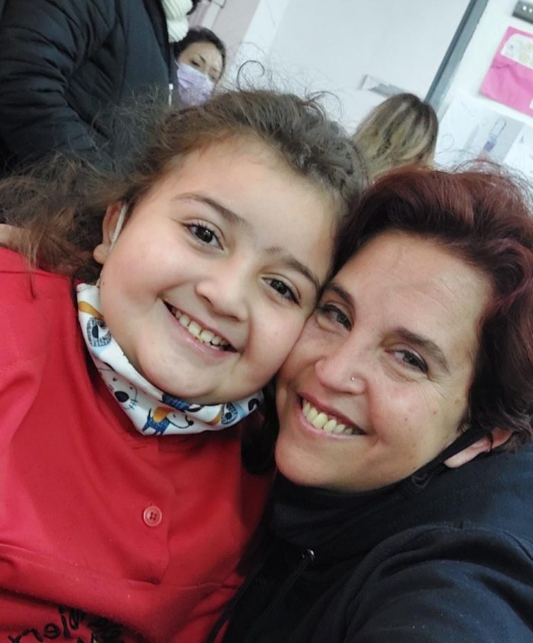 EGRESADOS: LAURA SANTIAGO, EGRESADA DE ESTIMULACION TEMPRANA CON UNA CAPACITACION PARA LA VIDA